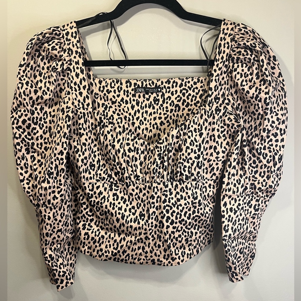 Zara tan Leopard Puff-Sleeve Blouse